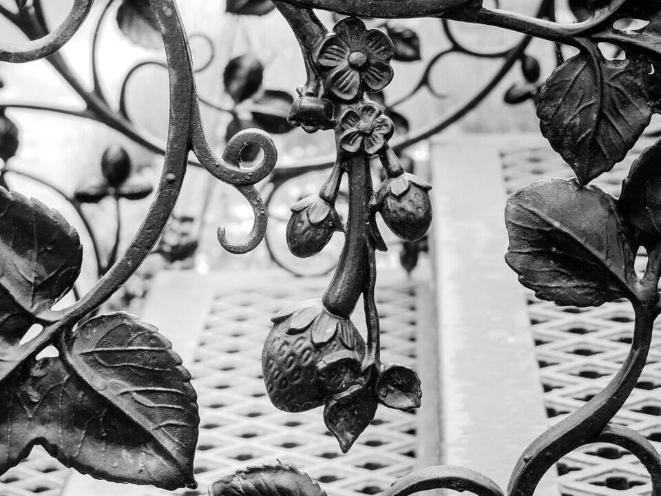 Victorian ironwork detail — heritage local knowledge